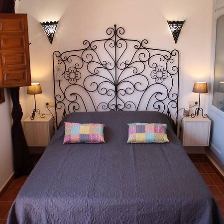 Boutique Bed & Breakfast Casa Utopia Alcaucín Eksteriør bilde