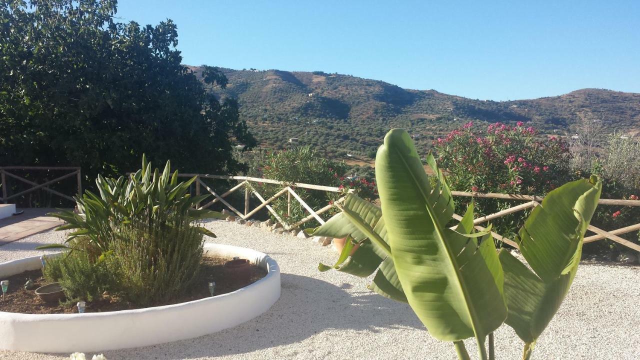 Boutique Bed & Breakfast Casa Utopia Alcaucín Eksteriør bilde